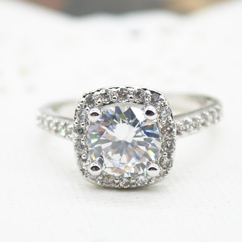 18K Gold-Plated Halo Ring Made with Swarovski Elements with Free Swarovski Elements Studs